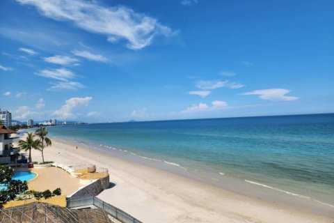 Adosado de 3 dormitorios en Hua Hin, Tailandia № 163759 - foto 5