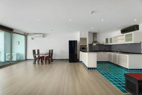 Condominio de 2 dormitorios en Bangkok, Tailandia № 163755 - foto 6