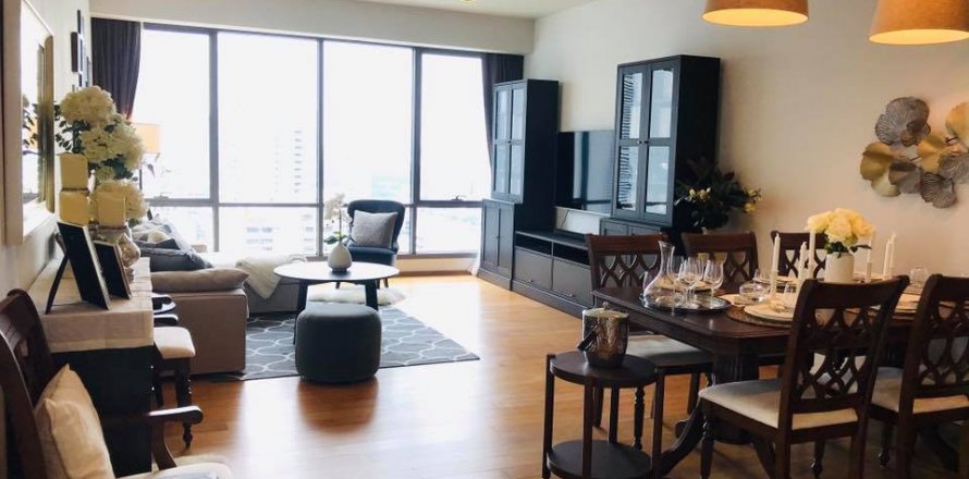 Condominio de 2 dormitorios en Bangkok, Tailandia № 66622