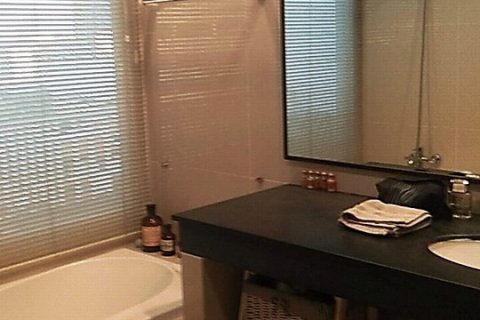 Condominio de 1 dormitorio en Bangkok, Tailandia № 66624 - foto 9