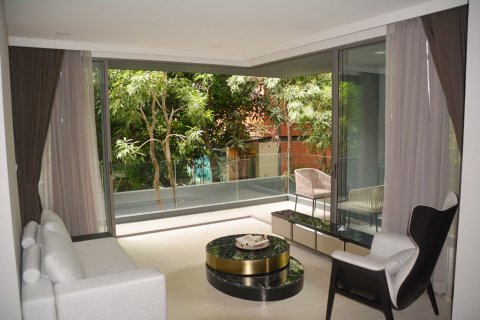Condo in Bangkok, Thailand, 2 bedrooms  № 66304