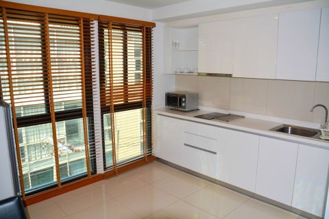 Studio in the Condo in Watthana, Bangkok, Thailand № 158699 - Foto 2