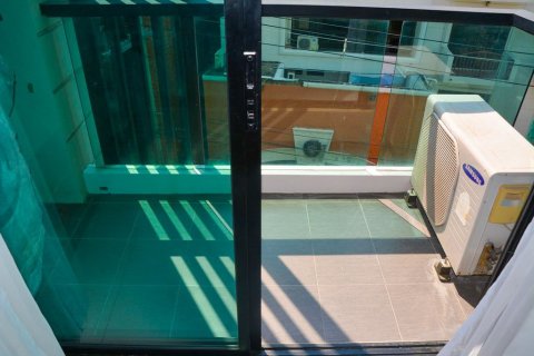 Studio in the Condo in Watthana, Bangkok, Thailand № 158699 - Foto 9