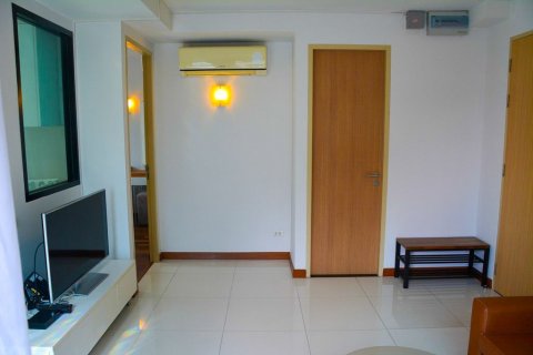 Studio in the Condo in Watthana, Bangkok, Thailand № 158699 - Foto 8