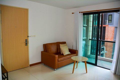 Studio in the Condo in Watthana, Bangkok, Thailand № 158699 - Foto 5