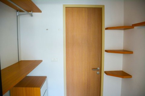 Studio in the Condo in Watthana, Bangkok, Thailand № 158699 - Foto 14