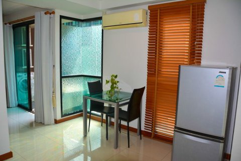 Studio in the Condo in Watthana, Bangkok, Thailand № 158699 - Foto 7