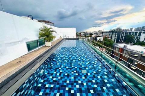 Studio in the Condo in Watthana, Bangkok, Thailand № 158696