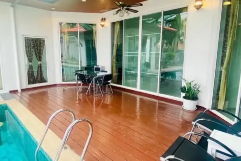 Chalet de 3 dormitorios en Pattaya, Tailandia № 164465 - foto 7