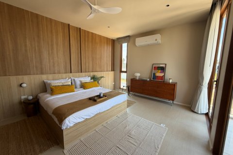 Chalet de 5 dormitorios en Hua Hin, Tailandia № 165202 - foto 28