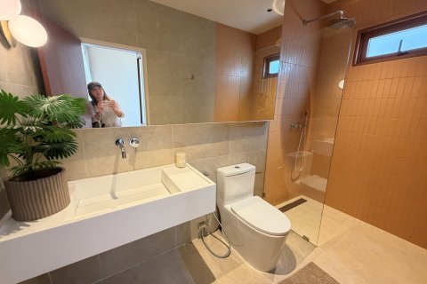 Chalet de 5 dormitorios en Hua Hin, Tailandia № 165202 - foto 10