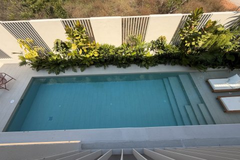 Chalet de 5 dormitorios en Hua Hin, Tailandia № 165202 - foto 15