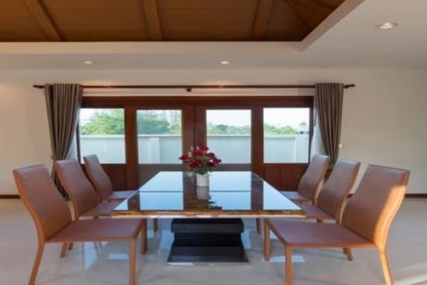 Chalet de 3 dormitorios en Hua Hin, Tailandia № 168529 - foto 5