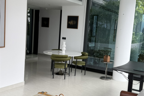 Condo in Bangkok, Thailand, 2 bedrooms  № 186229 - photo 4
