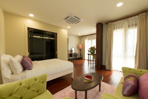 Haus in Saraphi, Thailand 7 Schlafzimmer № 200429 - Foto 6