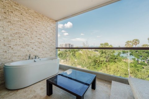 Condominio de 2 dormitorios en Phuket, Tailandia № 160250 - foto 10