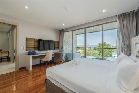 Condominio de 2 dormitorios en Phuket, Tailandia № 160250 - foto 4
