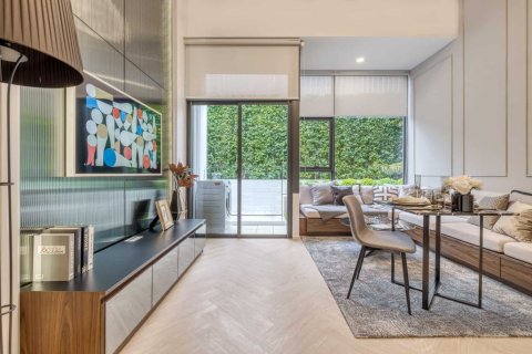 Condo in Bangkok, Thailand, 1 bedroom № 166328 - photo 2