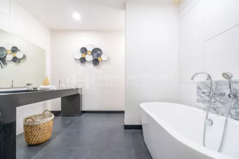 Casa de 3 dormitorios en Phuket, Tailandia № 134206 - foto 21