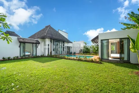 Casa de 3 dormitorios en Phuket, Tailandia № 134206 - foto 28