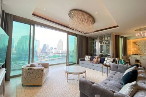 Condominio de 3 dormitorios en Khlong San, Bangkok, Tailandia № 133740