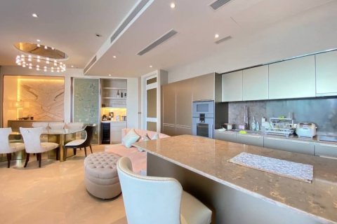 Condominio de 3 dormitorios en Khlong San, Bangkok, Tailandia № 133740 - foto 5