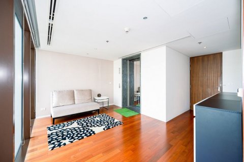 Condominio de 2 dormitorios en Pathum Wan, Bangkok, Tailandia № 133743 - foto 15