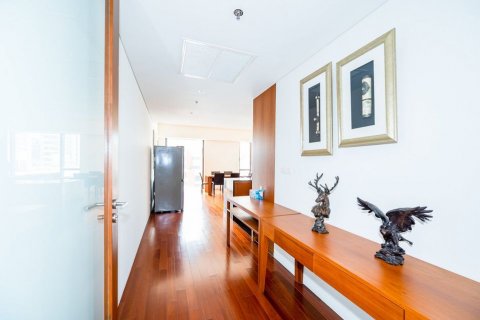 Condominio de 2 dormitorios en Pathum Wan, Bangkok, Tailandia № 133743 - foto 5