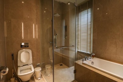 Condominio de 2 dormitorios en Khlong San, Bangkok, Tailandia № 133738 - foto 13