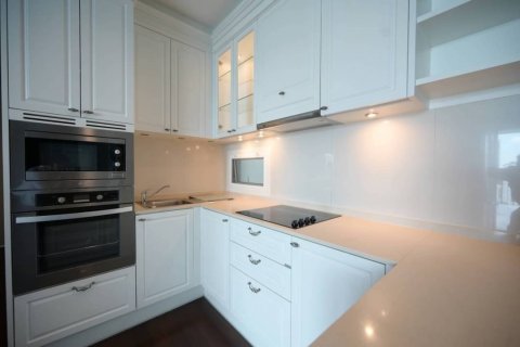 Condominio de 2 dormitorios en Watthana, Bangkok, Tailandia № 133741 - foto 4