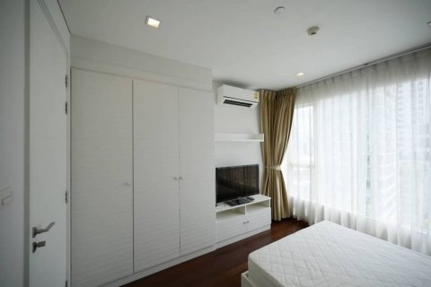 Condominio de 2 dormitorios en Watthana, Bangkok, Tailandia № 133741 - foto 11