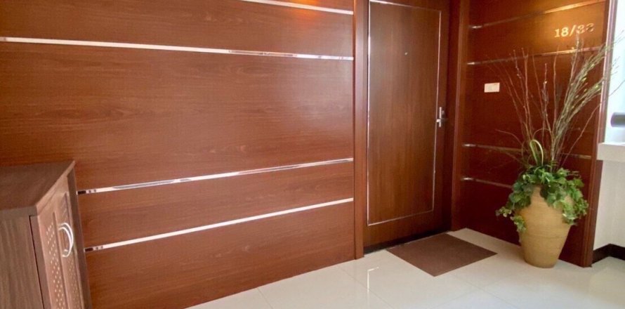 Condominio de 3 dormitorios en Watthana, Bangkok, Tailandia № 133742