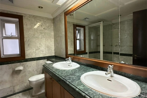 Condo in Bangkok, Thailand, 3 bedrooms  № 186363