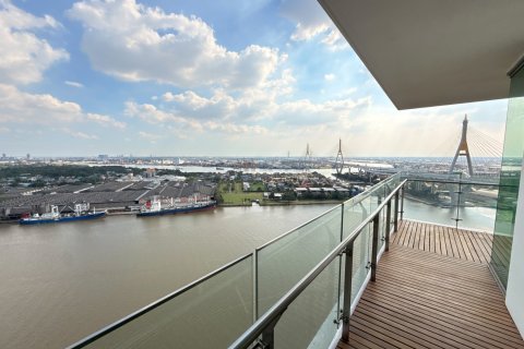 Condominio de 3 dormitorios en Bangkok, Tailandia № 160167 - foto 20