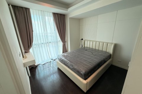 Condominio de 3 dormitorios en Bangkok, Tailandia № 160167 - foto 16