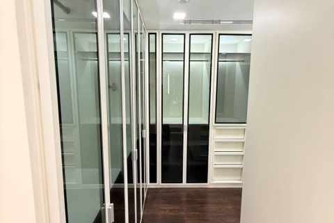 Condominio de 3 dormitorios en Bangkok, Tailandia № 160167 - foto 9