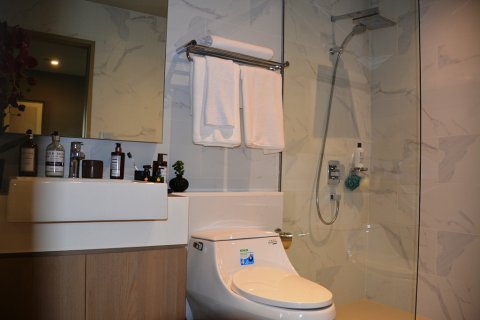 Condominio de 2 dormitorios en Bangkok, Tailandia № 66828 - foto 15