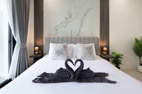 Chalet de 3 dormitorios en Phuket, Tailandia № 148028 - foto 9