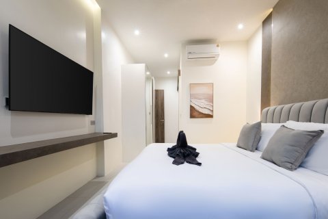 Chalet de 3 dormitorios en Phuket, Tailandia № 148028 - foto 18