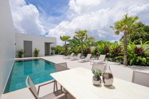 Chalet de 3 dormitorios en Phuket, Tailandia № 148028 - foto 4