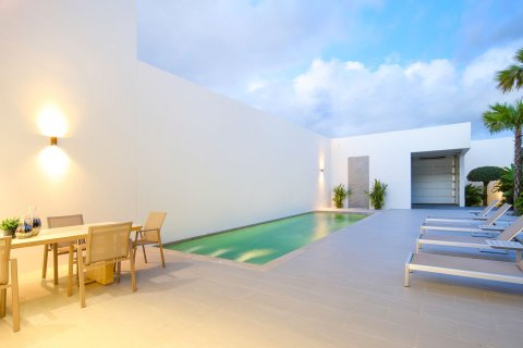 Chalet de 3 dormitorios en Phuket, Tailandia № 148028 - foto 27