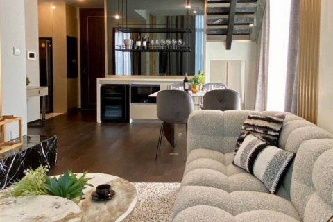 Condominio de 2 dormitorios en Bangkok, Tailandia № 181042 - foto 8