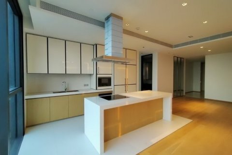 Ático de 3 dormitorios en Bangkok, Tailandia № 181038 - foto 6
