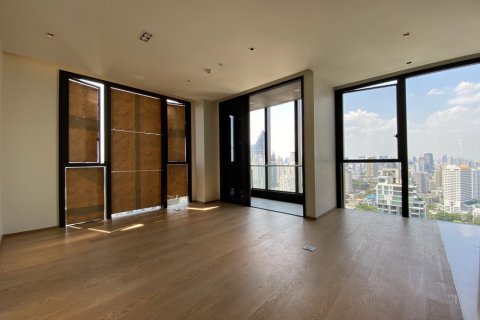 Ático de 3 dormitorios en Bangkok, Tailandia № 181038 - foto 13