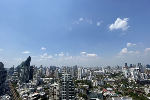 Ático de 3 dormitorios en Bangkok, Tailandia № 181038 - foto 12