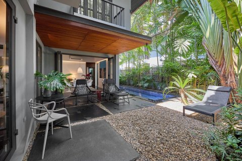 Casa de 5 dormitorios en Bangkok, Tailandia № 181039 - foto 24