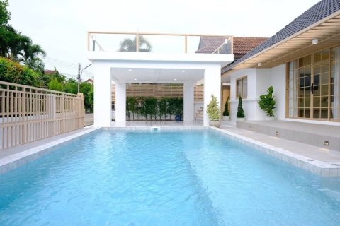 Chalet de 3 dormitorios en Chiang Mai, Tailandia № 155362 - foto 2
