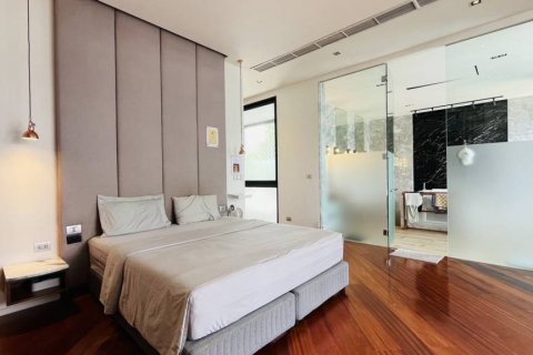 Chalet de 9 dormitorios en Kathu, Tailandia № 117084 - foto 5