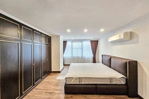 Condominio de 3 dormitorios en Bangkok, Tailandia № 117081 - foto 8