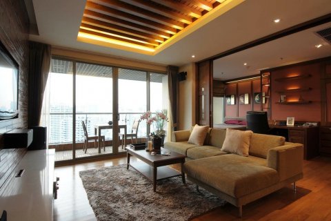 Condominio de 2 dormitorios en Khlong Toei, Bangkok, Tailandia № 145105 - foto 3
